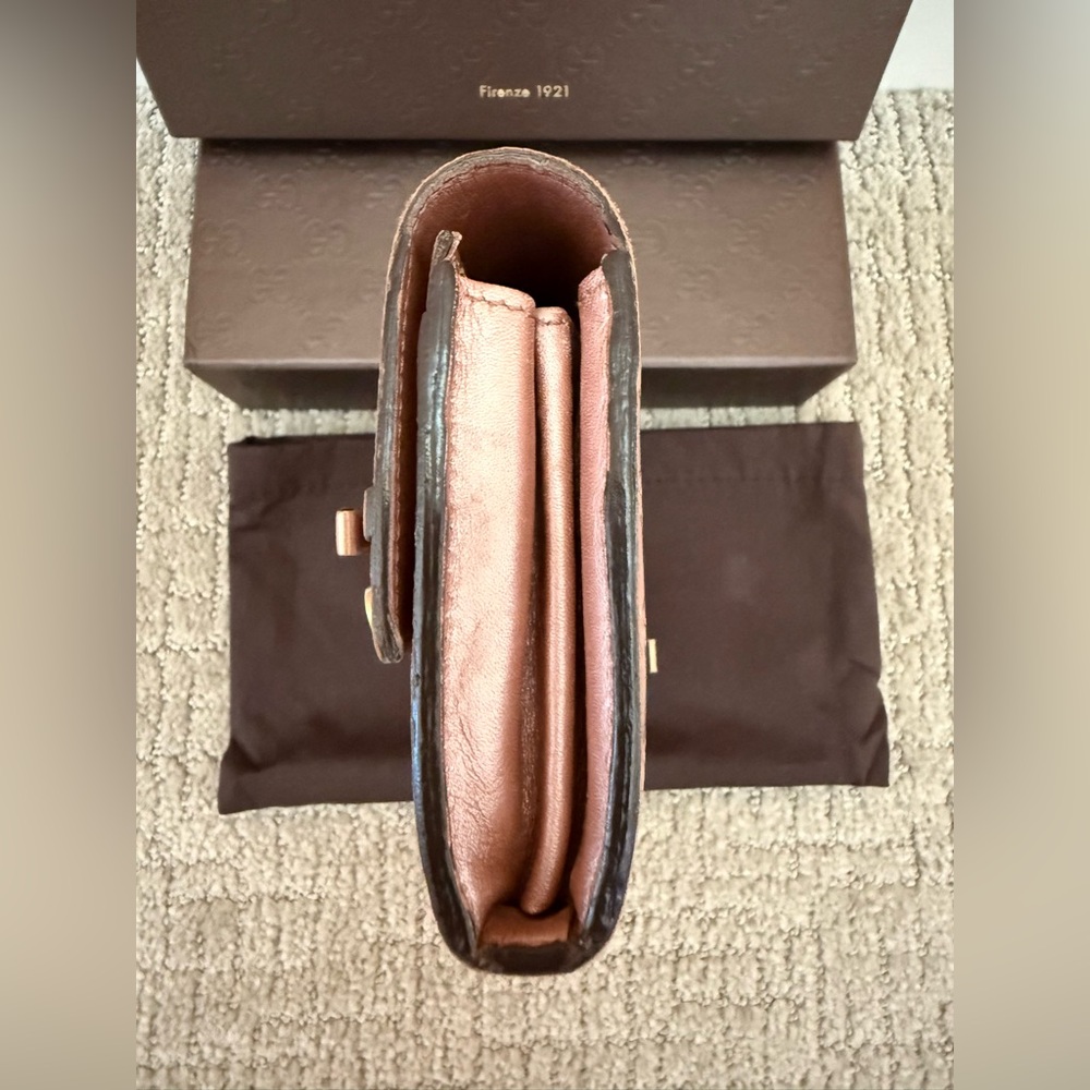 SOLD
Gucci Authentic Micro GG Gucciisma Candy Shine Wallet - Picture 4 of 16